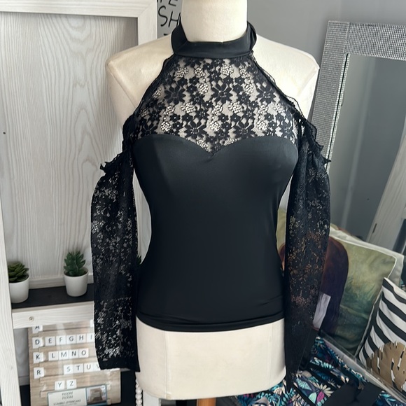 Shein// sexy blouse size small - Picture 6 of 9